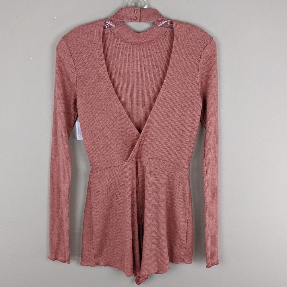 Urban Outfitters | Coral Mock Neck Romper - E78 - Picture 2 of 7